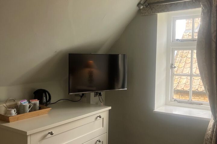 Room 21 of 42