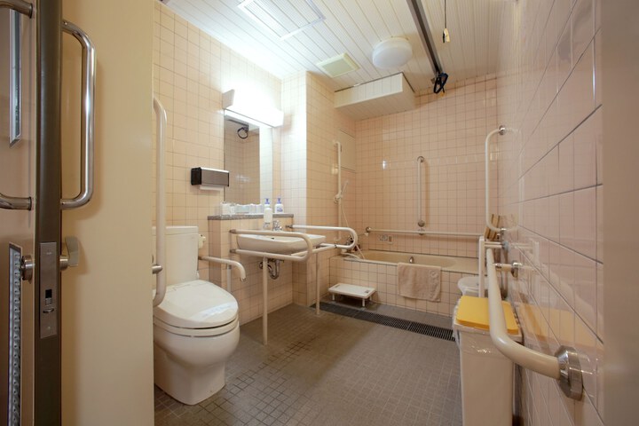 Room 25 of 53