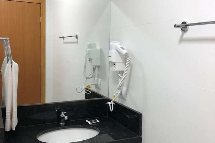 Room 14 of 25