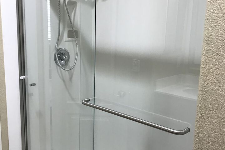 Room 17 of 24
