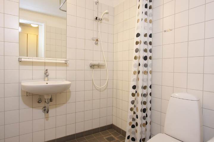 Room 10 of 38