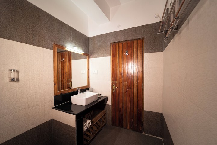 Room 118 of 181