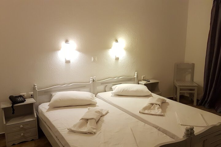 Room 10 of 22