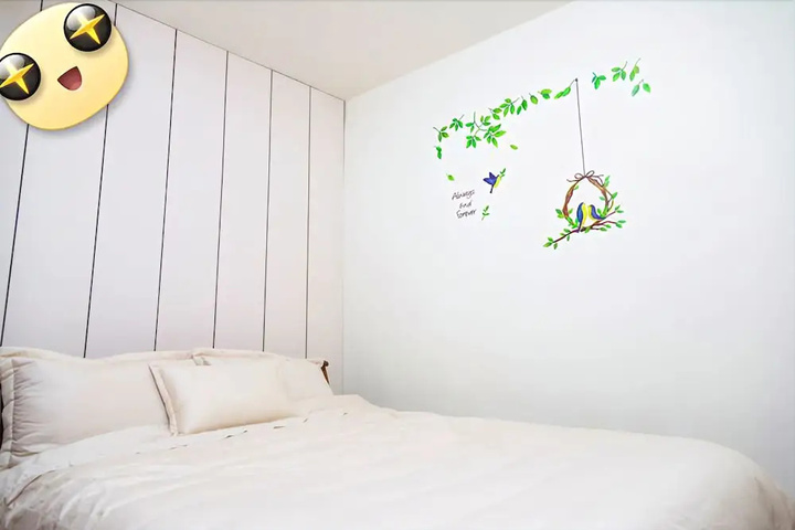 Room 5 of 7