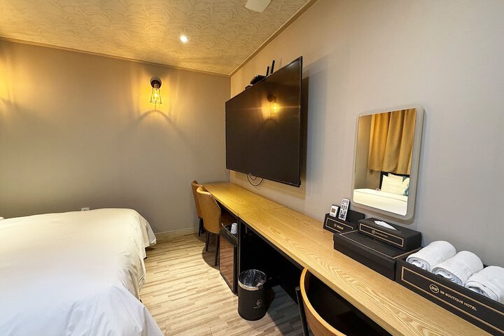 Room 34 of 73