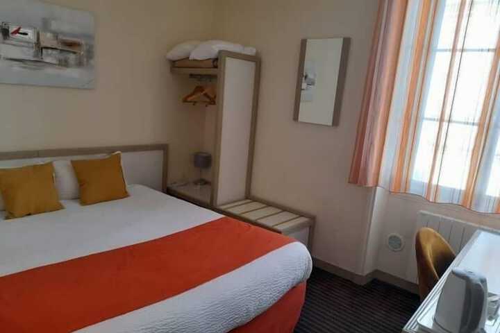 Room 34 of 50