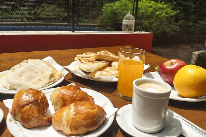 Breakfast/Coffee Service 24 of 28