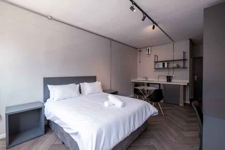 Room 19 of 42