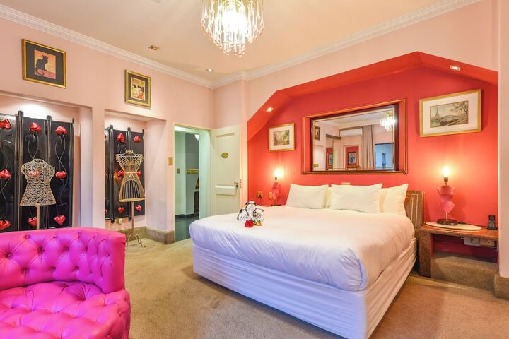 Room 15 of 110