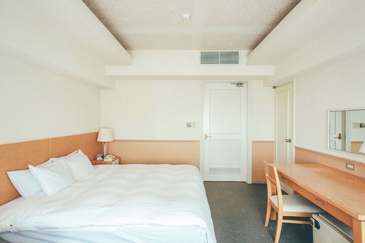 Room 10 of 71