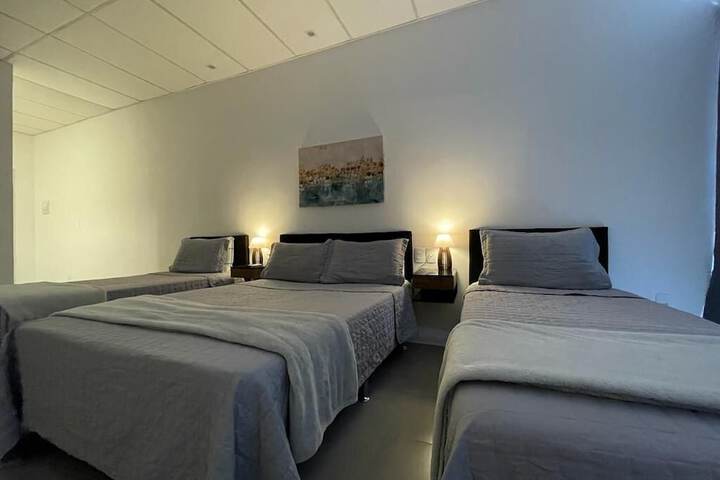 Room 3 of 31
