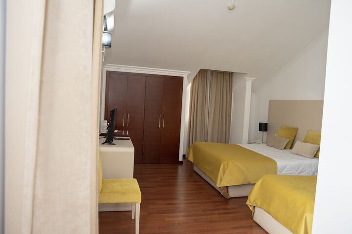 Room 19 of 35