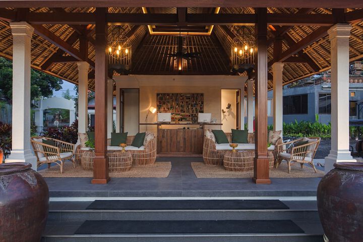 Lobby Entry