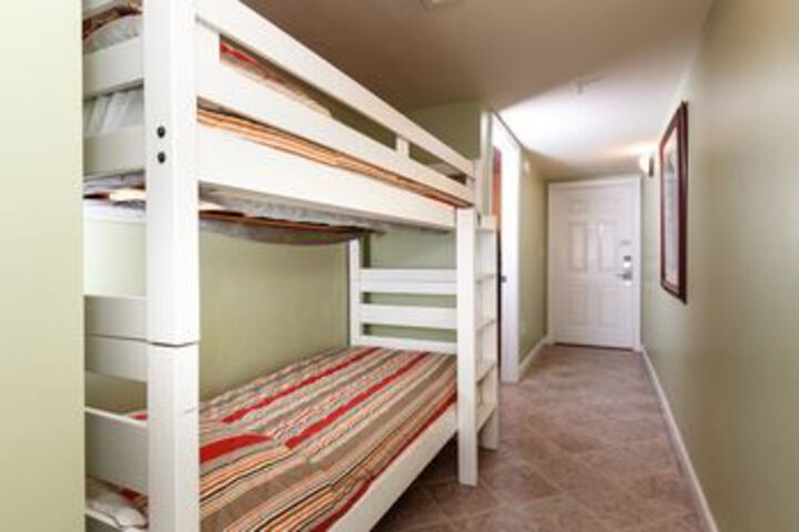 Room 18 of 38