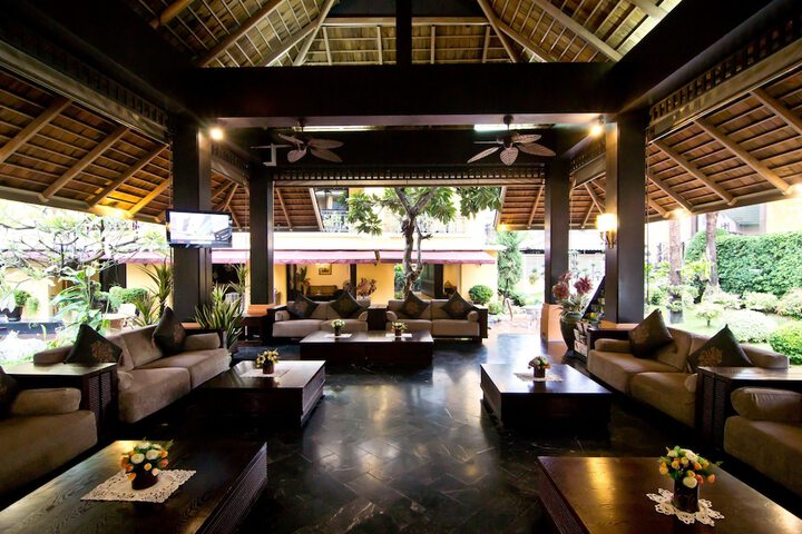 Hotel Lobby