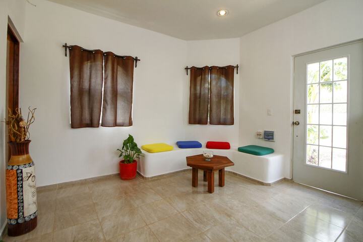 Room 33 of 69