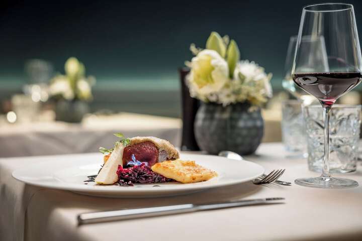 Dining 67 of 86