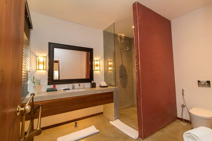 Room 5 of 59