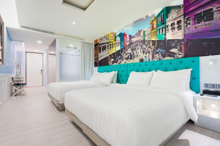 Room 42 of 87