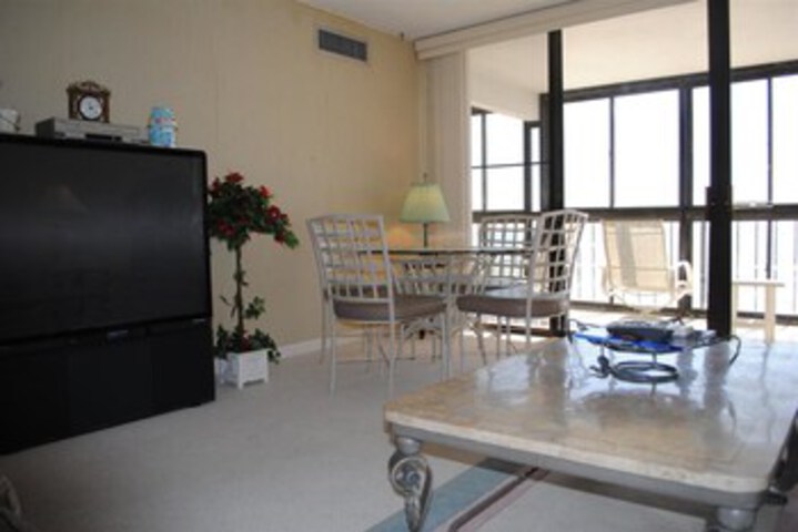Room 12 of 36