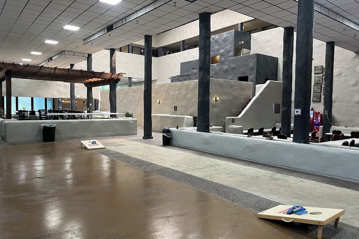 Ballroom/Hall 22 of 26