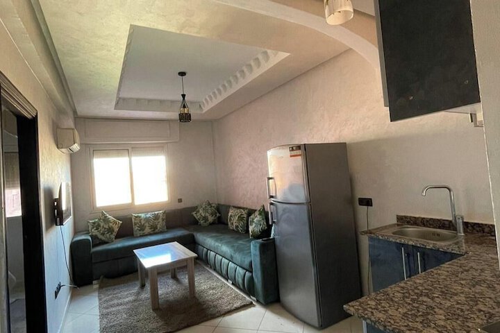 Room 11 of 18