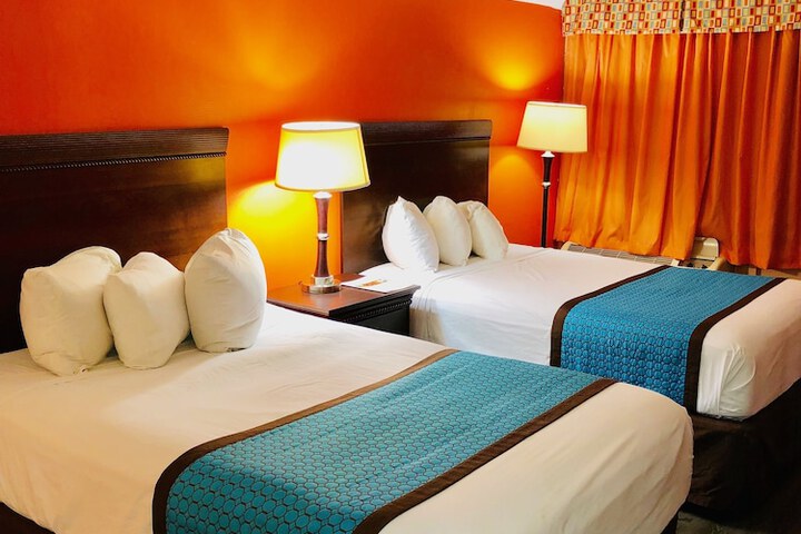 Renovated Standard King Bed (12 of 15)