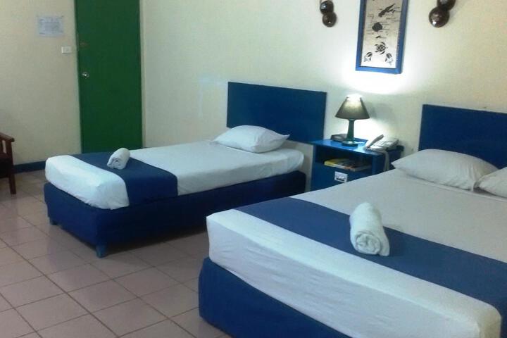 Room 2 of 5