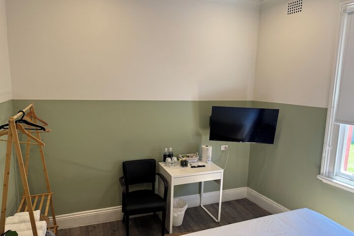 Room 7 of 25