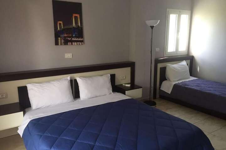 Room 25 of 67