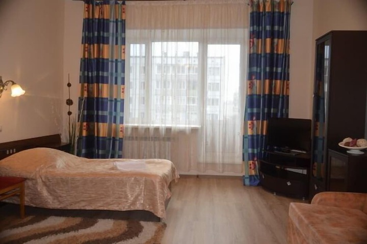 Room 16 of 47