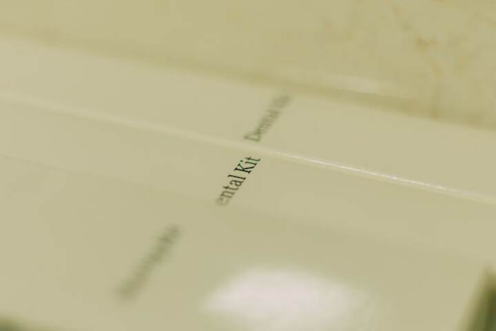 Room 52 of 157