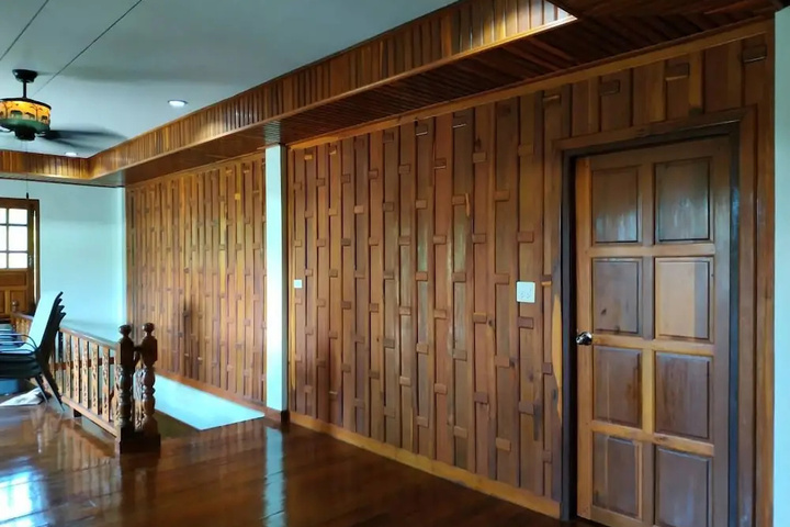 Room 2 of 11