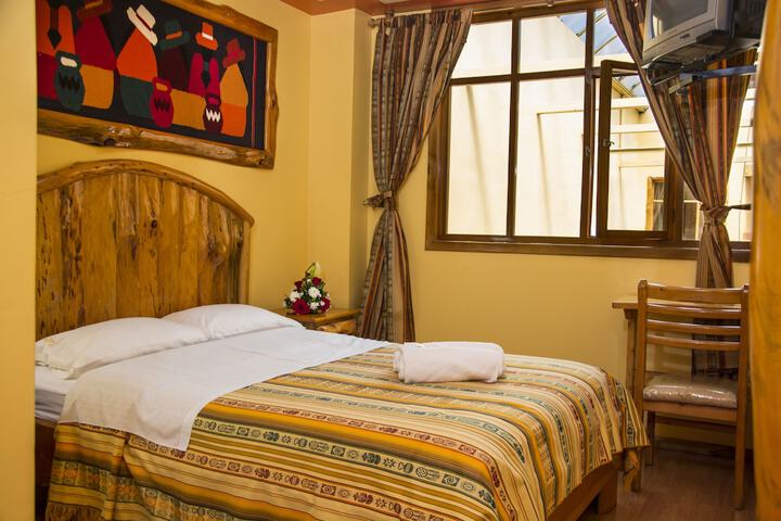 Room 8 of 10