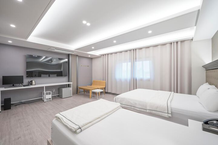 Room 11 of 58