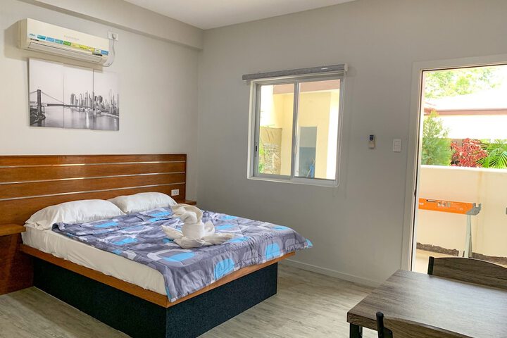 Room 4 of 24