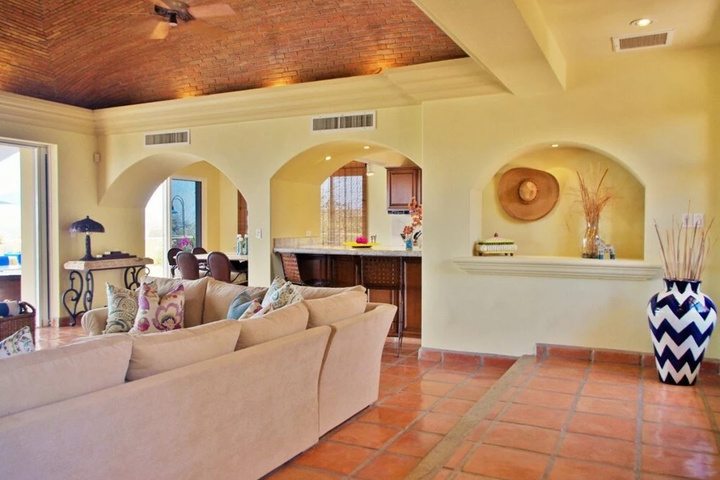 Casa Stamm Hacienda-style Home Perfect for Families at Special Discounted Rate!