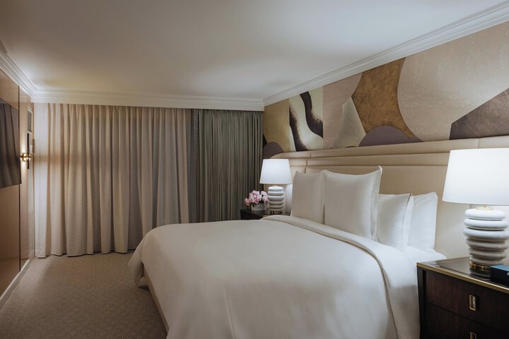 Room 32 of 132