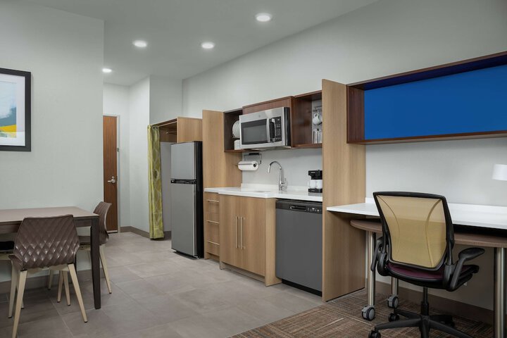Room 9 of 30
