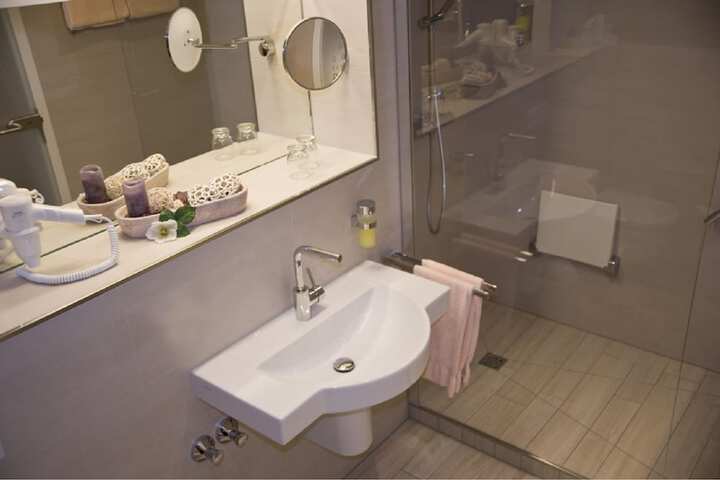 Clean Restrooms