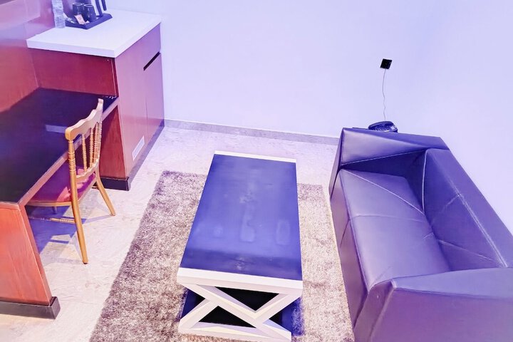 Room 3 of 15