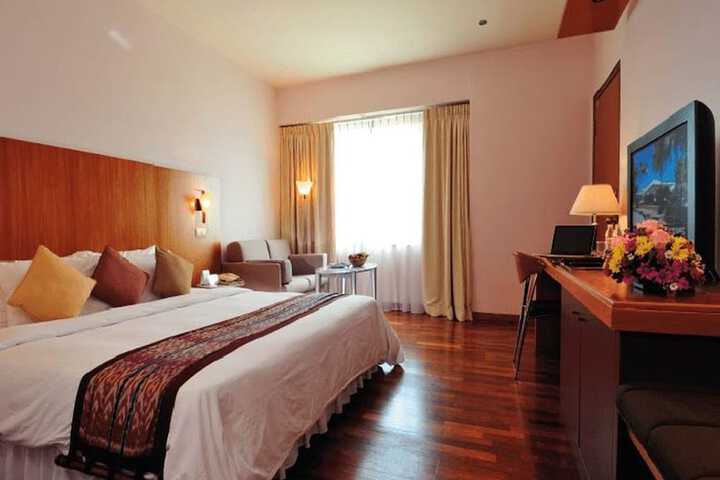 Room 6 of 40