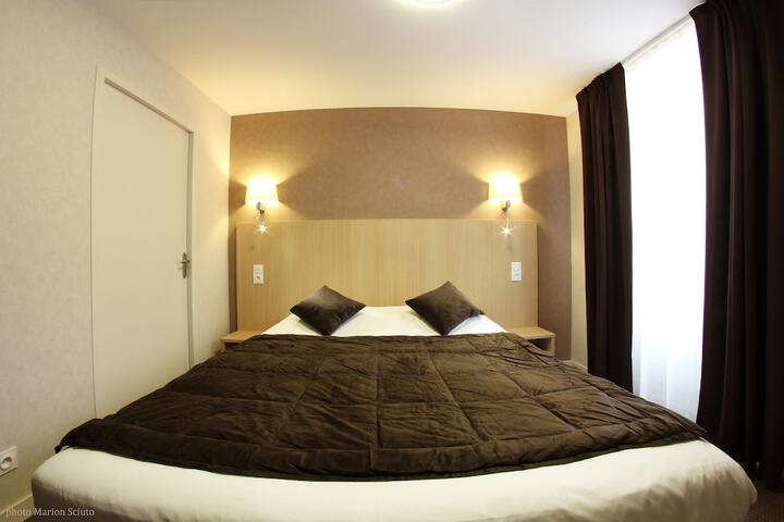 Room 10 of 40