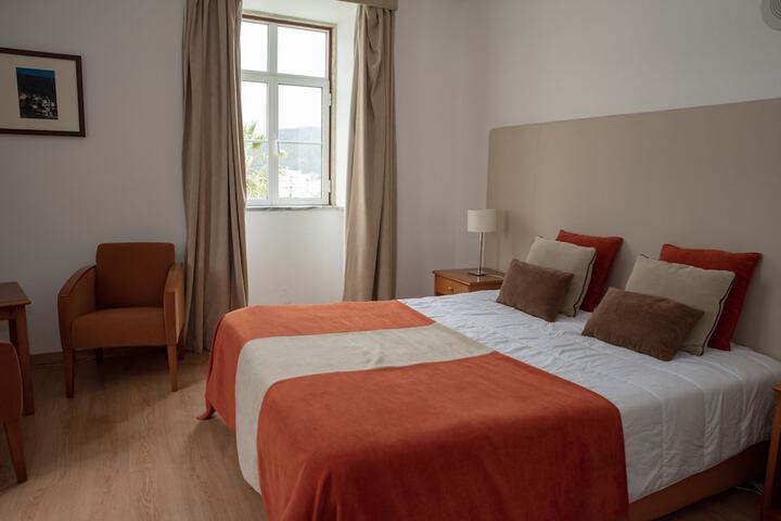 Room 5 of 35