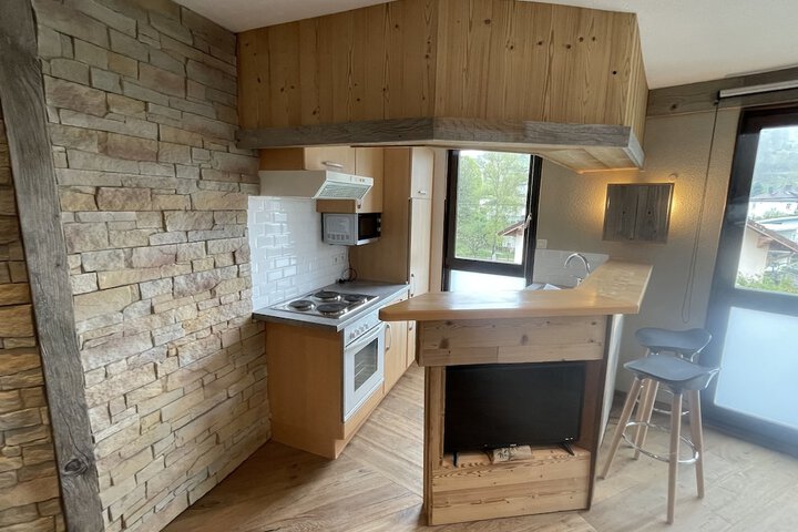 Room 23 of 46