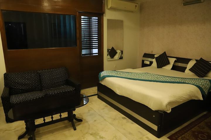 Airport Hotel Golden Jindal in New Delhi