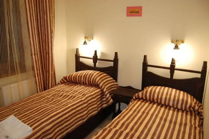 Room 4 of 21