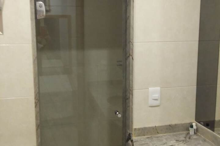 Room 40 of 72