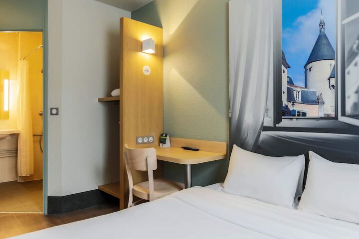 Room 7 of 23