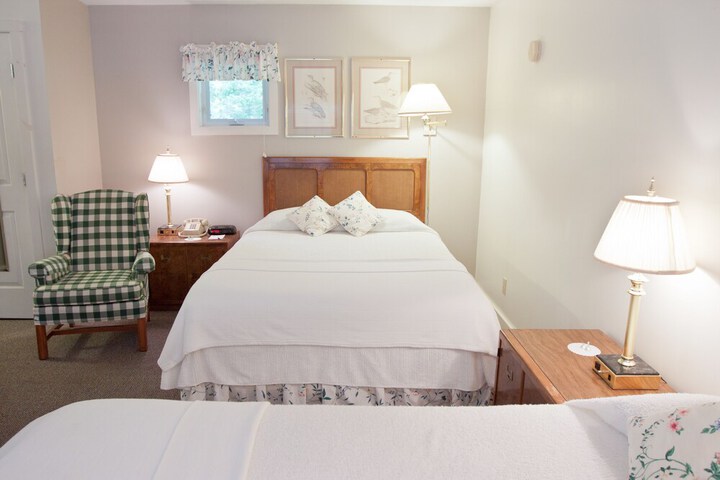 Room 14 of 120